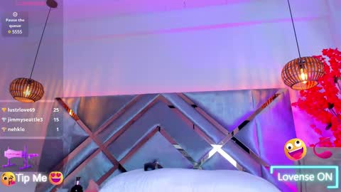 abelladgr online show from February 9, 2025, 6:01 am