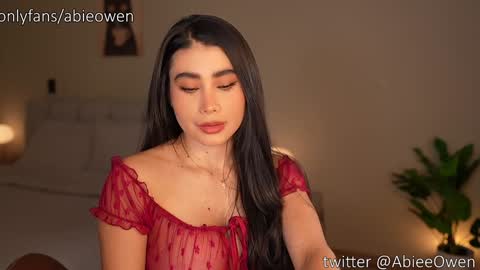 abie_owen online show from February 10, 2026, 12:37 am