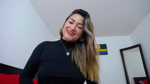 ximena online show from December 24, 2024, 12:44 pm