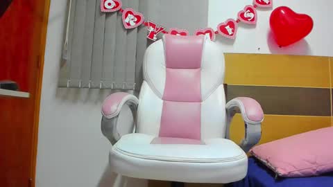 Abigail online show from February 12, 2025, 3:07 am