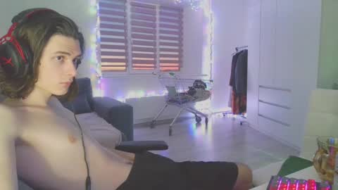 hi  cum in pvt noi extra tip online show from December 7, 2024, 12:24 pm