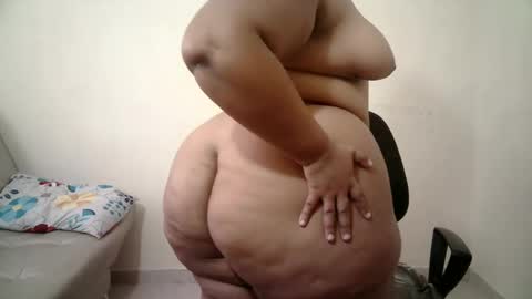 abril__ass online show from October 3, 2025, 3:20 pm