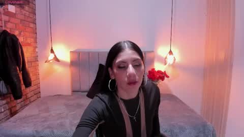 Abril Fox online show from April 21, 2026, 8:34 pm