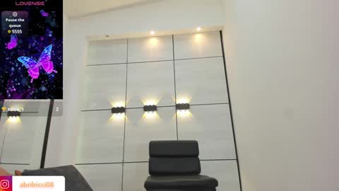 Snapshot of abril_ricci chatting on December 20, 2024, 7:01 am Abril  online show from December 20, 2024, 7:01 am