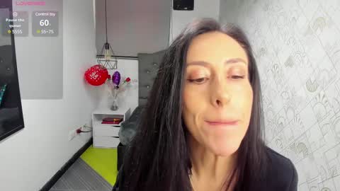 ABRIL online show from March 7, 2025, 8:33 pm