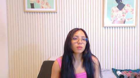 abrilmirren online show from April 11, 2026, 11:14 am