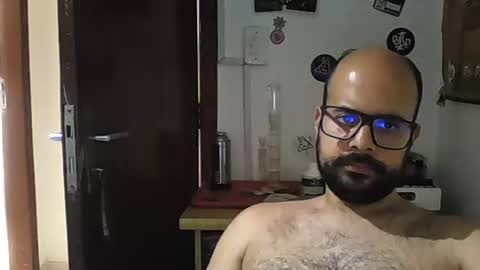 Snapshot of absinnto2016 chatting on September 16, 2025, 5:25 pm Luke 33 online show from September 16, 2025, 5:25 pm