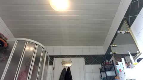 absinthler76 online show from April 20, 2026, 7:33 am