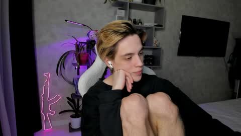 Nick online show from April 2, 2026, 6:27 pm