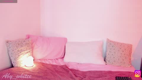   Aby   online show from February 5, 2025, 11:17 pm