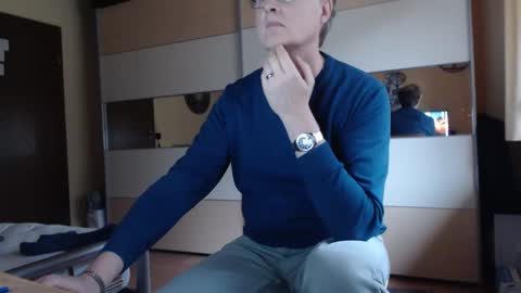 Snapshot of ach471 chatting on December 13, 2024, 1:22 pm ach471 online show from December 13, 2024, 1:22 pm