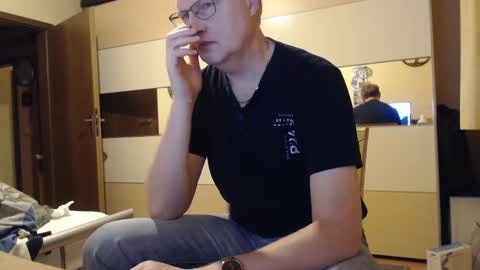 Snapshot of ach471 chatting on January 3, 2025, 6:22 am ach471 online show from January 3, 2025, 6:22 am