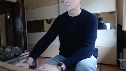 Snapshot of ach471 chatting on January 24, 2025, 10:00 am ach471 online show from January 24, 2025, 10:00 am