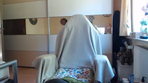 Snapshot of ach471 chatting on September 12, 2025, 6:57 am ach471 online show from September 12, 2025, 6:57 am