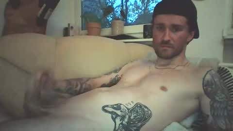 achix2704 online show from May 3, 2026, 7:09 pm