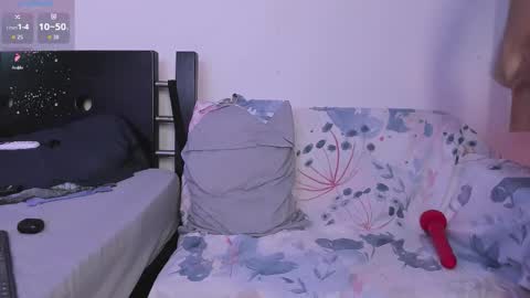 centric independent model   online show from March 19, 2026, 3:38 pm