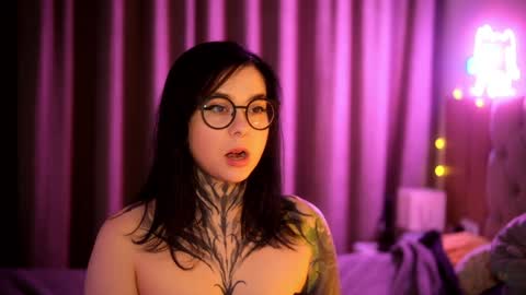 Snapshot of acid_pie chatting on January 11, 2025, 11:35 pm acid_pie online show from January 11, 2025, 11:35 pm