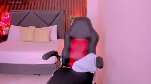 ada oconnor x   ..flaca..bella online show from March 4, 2025, 4:52 pm