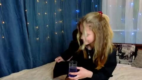 Snapshot of adahunnewell chatting on June 6, 2026, 9:30 pm im Hanna online show from June 6, 2026, 9:30 pm