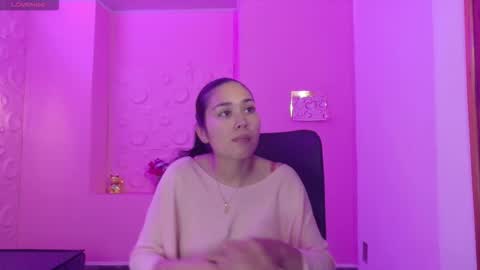 Adaira online show from November 15, 2025, 4:43 am