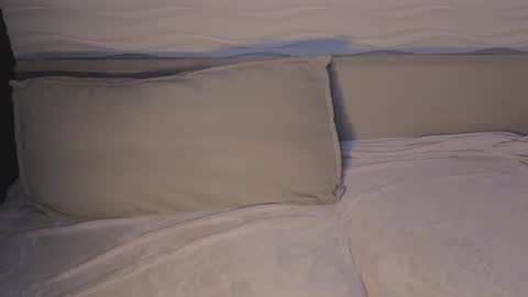 Adam online show from October 23, 2025, 4:28 pm