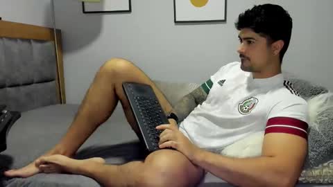 adam clarke online show from October 27, 2025, 10:58 pm