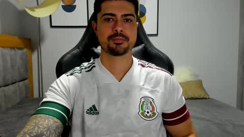 adam clarke online show from December 4, 2025, 5:28 am