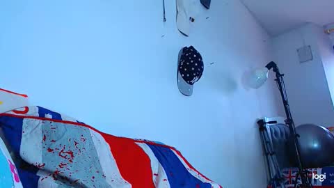 adam hot11 online show from November 15, 2025, 9:11 pm