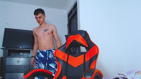 adam hot11 online show from December 18, 2025, 12:38 am