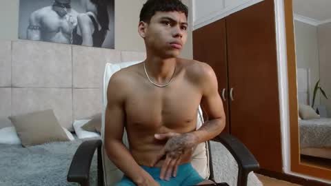 Snapshot of adam_piarse chatting on September 22, 2025, 12:56 am adam_piarse online show from September 22, 2025, 12:56 am