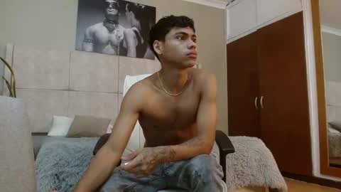 Snapshot of adam_piarse chatting on September 29, 2025, 2:00 pm adam_piarse online show from September 29, 2025, 2:00 pm