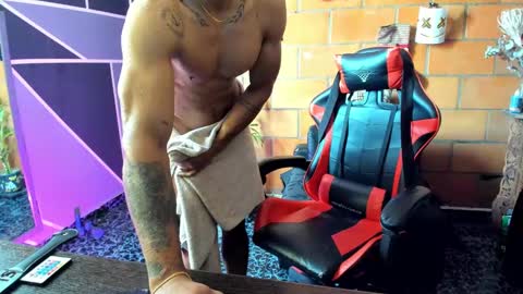 Adam Valencia online show from January 27, 2025, 2:13 pm