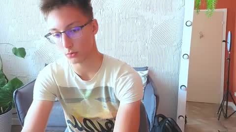 Adam online show from September 18, 2025, 9:11 am