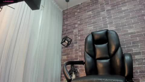 Adam online show from December 4, 2024, 7:17 am