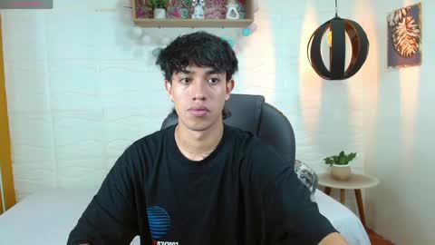 Adam online show from April 5, 2026, 7:11 pm