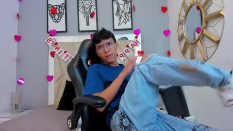 Adams Bobby online show from February 16, 2026, 11:39 am