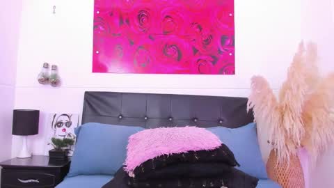 Cloe Adams  online show from February 13, 2026, 10:22 am