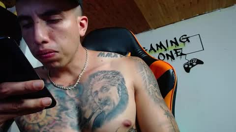 Snapshot of adan_hudson chatting on February 1, 2025, 1:55 am Anderson online show from February 1, 2025, 1:55 am