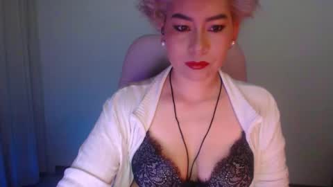 Snapshot of adan_romanoff chatting on December 22, 2025, 7:38 am adan_romanoff online show from December 22, 2025, 7:38 am
