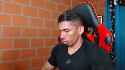 Adan Sin online show from December 28, 2024, 1:29 am