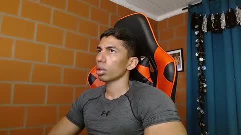 Adan Sin online show from February 8, 2025, 4:25 pm