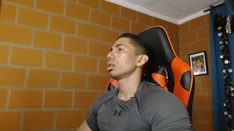 Adan Sin online show from February 24, 2025, 6:04 pm