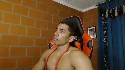 Adan Sin online show from March 5, 2025, 6:23 pm