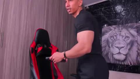 Adan Sin online show from November 4, 2025, 4:06 pm