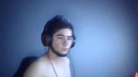 adanflores28 online show from November 23, 2025, 5:18 am