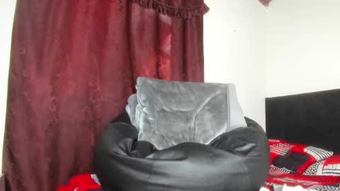   online show from October 16, 2025, 7:37 pm