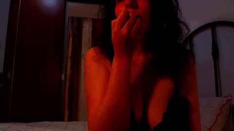 Snapshot of addicted2uts chatting on April 23, 2026, 11:53 am amy online show from April 23, 2026, 11:53 am