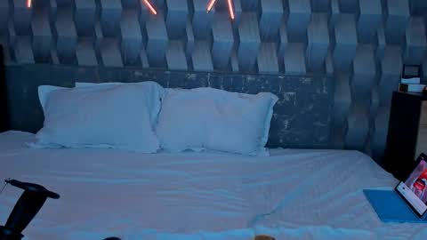 PMFORPVTBB online show from January 6, 2026, 6:33 pm