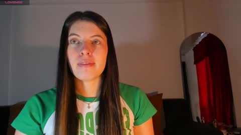 Snapshot of adela_parker chatting on March 11, 2025, 8:31 pm Adela Parker online show from March 11, 2025, 8:31 pm