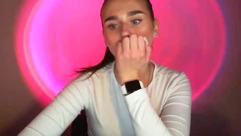 Adele Amore online show from February 24, 2025, 5:42 pm